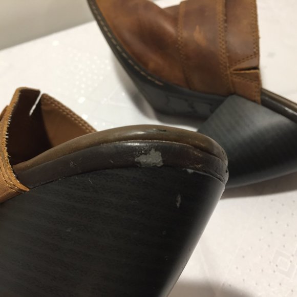 Born b.o.c. Clogs - Picture 12 of 16